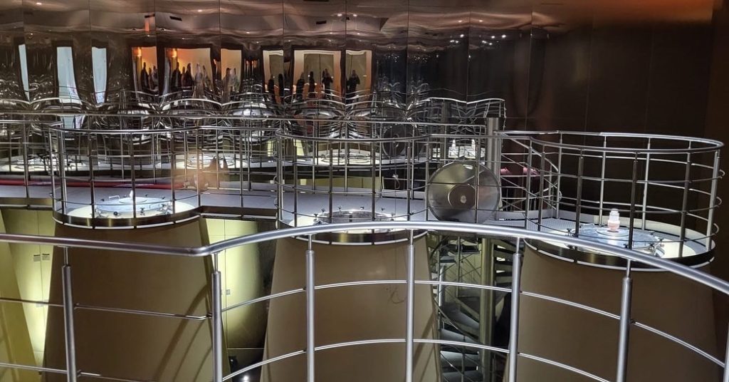 DDB9C4C4-E257-4EDF-AEDC-2BD5644067AD 2